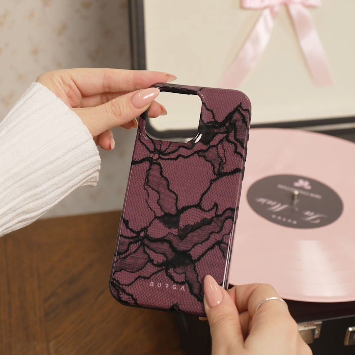 That Girl - Xiaomi 17 Case
